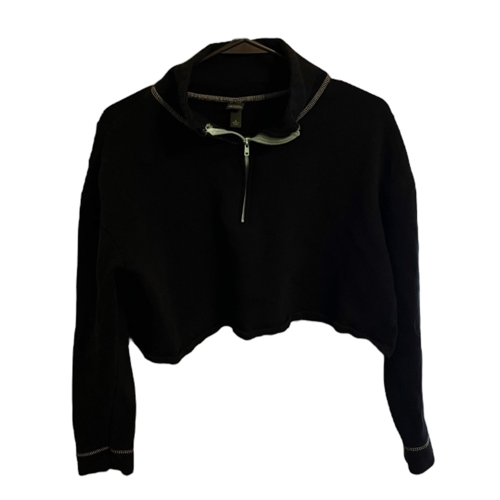 Wild fable cropped sweatshirt